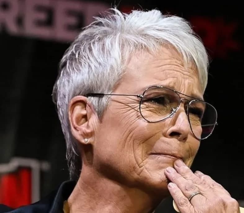 Jamie Lee Curtis overwhelmed with grief makes the heart-wrenching announcement: “He passed away today… he was a beautiful soul… – Check the comments